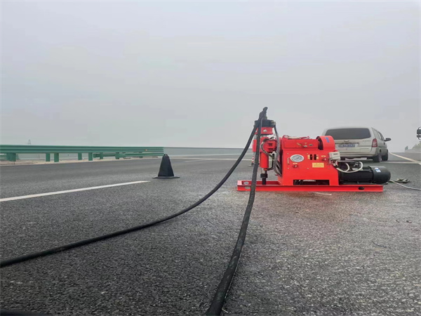 资溪马路路基路面开裂下沉注浆加固灌浆